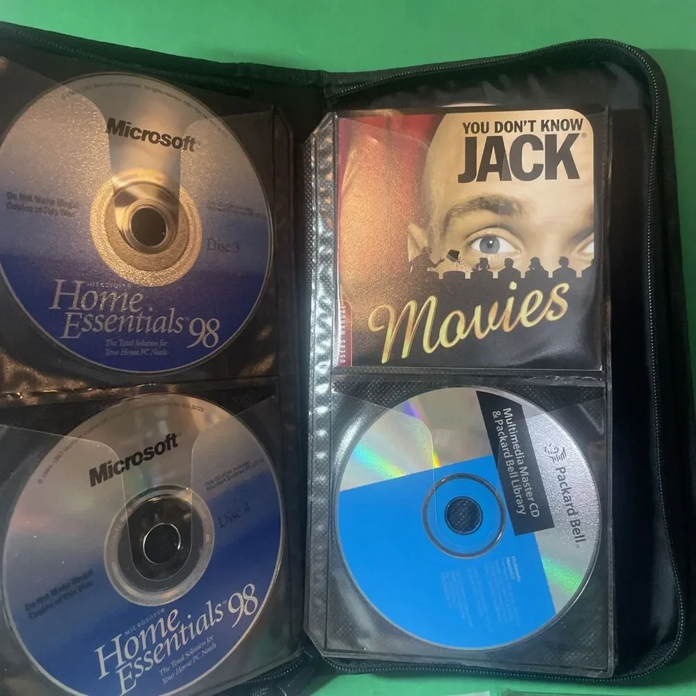 Lot Of Over 50+  PC CD Rom Computer Games Multimedia Atlas Kids Zoo in Binder